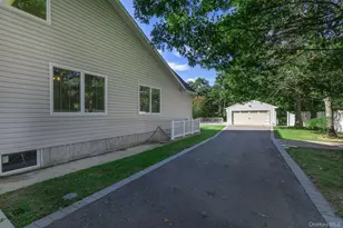 37 W Woodside Ave, Patchogue, NY 11772 - Photo 33
