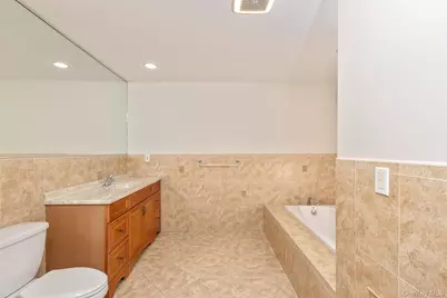 37 W Woodside Avenue, Patchogue, NY 11772 - Photo 19