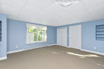 37 W Woodside Avenue, Patchogue, NY 11772 - Photo 27