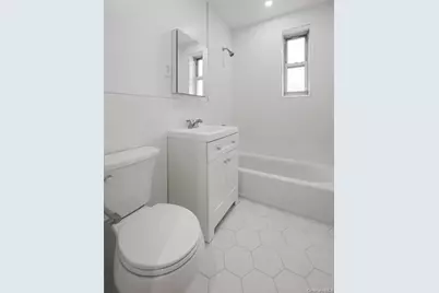 39-40 52nd Street #2E, Woodside, NY 11377 - Photo 5
