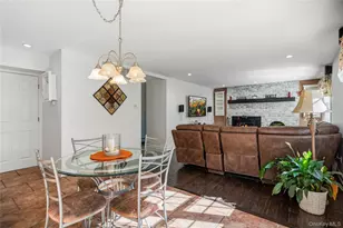 12 Brooktree Ct, Bohemia, NY 11716 - Photo 15