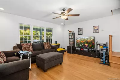 12 Brooktree Court, Bohemia, NY 11716 - Photo 35