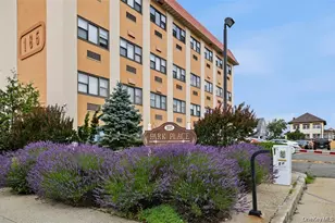 185 W Park Ave, Long Beach, NY 11561 - Photo 3