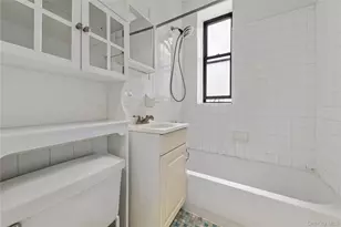 35 Crown St, Brooklyn, NY 11225 - Photo 5