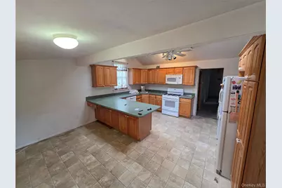 34 Flamingo Road, Rocky Point, NY 11778 - Photo 5