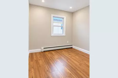 459 Roquette Avenue, Floral Park, NY 11001 - Photo 11