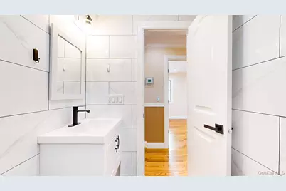 11625 134 St #First floor, Ozone Park, NY 11420 - Photo 13