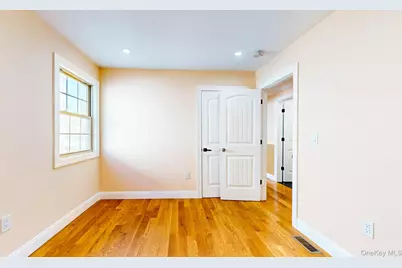 11625 134 St #First floor, Ozone Park, NY 11420 - Photo 9
