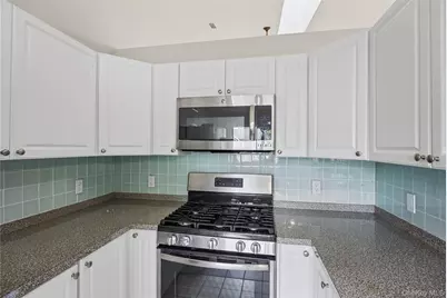 65 Eric Drive, Middle Island, NY 11953 - Photo 9