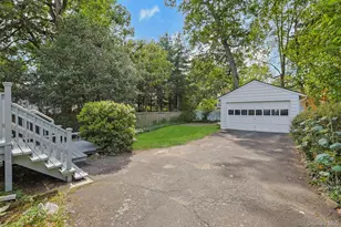 51 Roosevelt St, Pearl River, NY 10965 - Photo 29