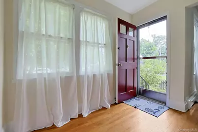 51 Roosevelt Street, Pearl River, NY 10965 - Photo 3