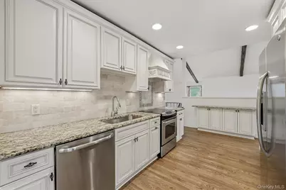 83 Edgepark Road, White Plains, NY 10603 - Photo 19