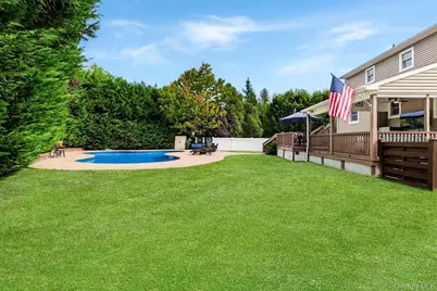 2126 Howell Street, Bellmore, NY 11710 - Photo 9