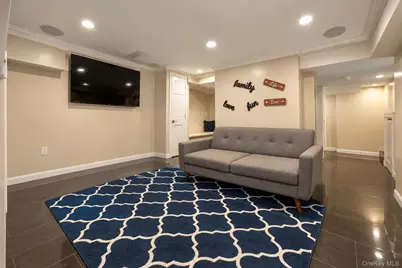97 Page Avenue, Yonkers, NY 10704 - Photo 31