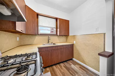 151-68 24th Avenue, Whitestone, NY 11357 - Photo 5
