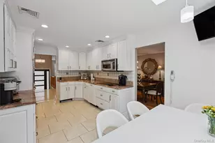 1875 Julian Ln, Merrick, NY 11566 - Photo 13