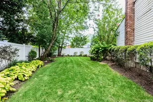 1875 Julian Ln, Merrick, NY 11566 - Photo 45