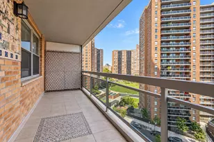 70-25 Yellowstone Blvd, Forest Hills, NY 11375 - Photo 11