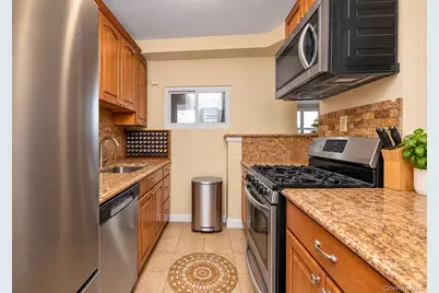 70-25 Yellowstone Boulevard #9Y, Forest Hills, NY 11375 - Photo 5