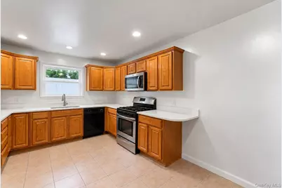 235 Bronx River Road, Yonkers, NY 10704 - Photo 7