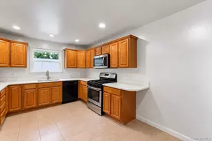 235 Bronx River Rd, Yonkers, NY 10704 - Photo 7
