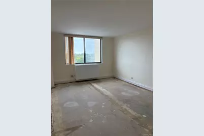2 Bay Club Drive #10M, Bayside, NY 11360 - Photo 5
