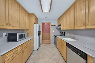 9 Groton Ln, Coram, NY 11727 - Photo 15