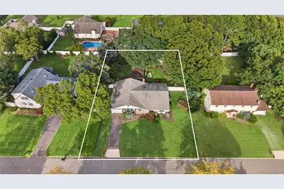 9 Groton Lane, Coram, NY 11727 - Photo 35