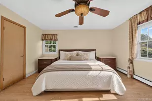 9 Groton Ln, Coram, NY 11727 - Photo 21