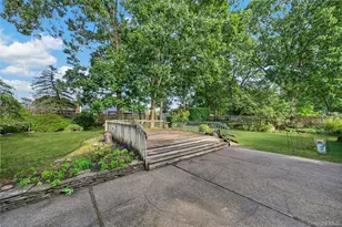 9 Groton Ln, Coram, NY 11727 - Photo 31