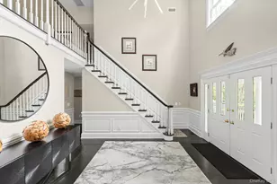 4 Saddle Brook Ln, Manorville, NY 11949 - Photo 3