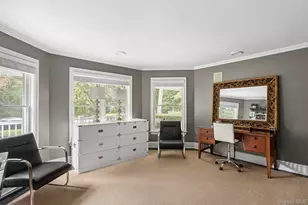 4 Saddle Brook Ln, Manorville, NY 11949 - Photo 11