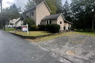 23 McCune Pl, Wurtsboro, NY 12790 - Photo 3