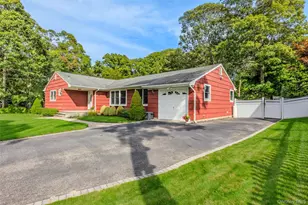 51 Beachfern Rd, Center Moriches, NY 11934 - Photo 3