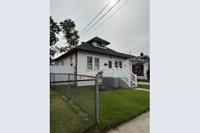 122 Dehnhoff Avenue, Freeport, NY 11520 - Photo 3