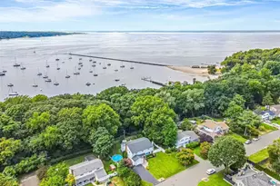 23 Barry Dr, Glen Cove, NY 11542 - Photo 3
