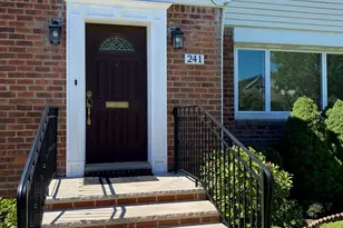 241 Whitehall Rd S, Garden City, NY 11530 - Photo 3