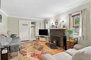 34 Adams St, Poughkeepsie, NY 12601 - Photo 9