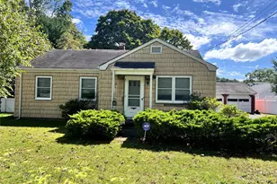 936 Union St, Bohemia, NY 11716 - Photo 5