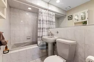61 Hollyhock Rd, Levittown, NY 11756 - Photo 17