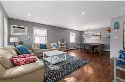 61 Hollyhock Road, Levittown, NY 11756 - Photo 3