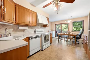 31 Woodland Dr, East Islip, NY 11730 - Photo 7