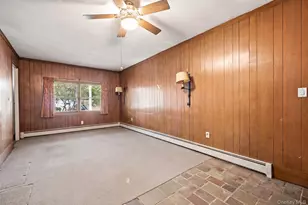 31 Woodland Dr, East Islip, NY 11730 - Photo 15