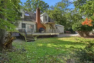 31 Woodland Dr, East Islip, NY 11730 - Photo 25