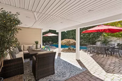 1650 James Street, Merrick, NY 11566 - Photo 9