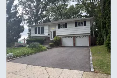 22 Cedar Street, Syosset, NY 11791 - Photo 1