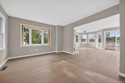 50 Waterview Terrace, New Windsor, NY 12553 - Photo 9