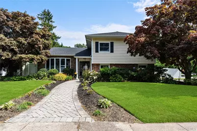 71 Roosevelt Drive, East Norwich, NY 11732 - Photo 1
