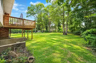 3 Oasis Pl, East Northport, NY 11731 - Photo 5