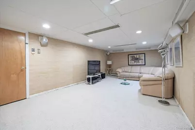 2163 Jacqueline Avenue, Bellmore, NY 11710 - Photo 19